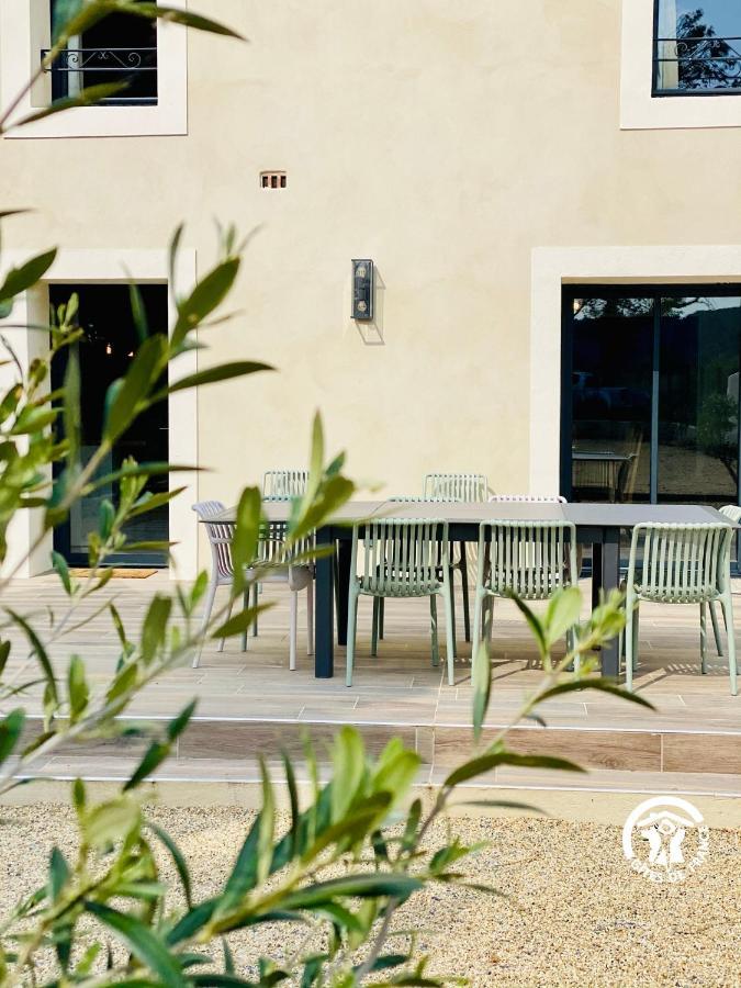 Domaine De Merins, 10 Couchages Avec Piscine, Face A La Riviere, A 4Km De La Plage Fleury  Buitenkant foto