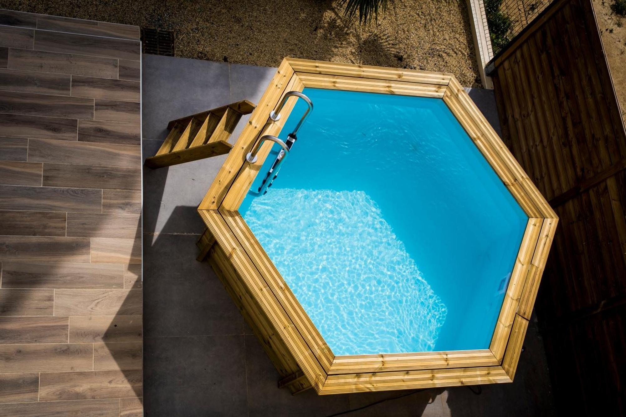 Domaine De Merins, 10 Couchages Avec Piscine, Face A La Riviere, A 4Km De La Plage Fleury  Buitenkant foto